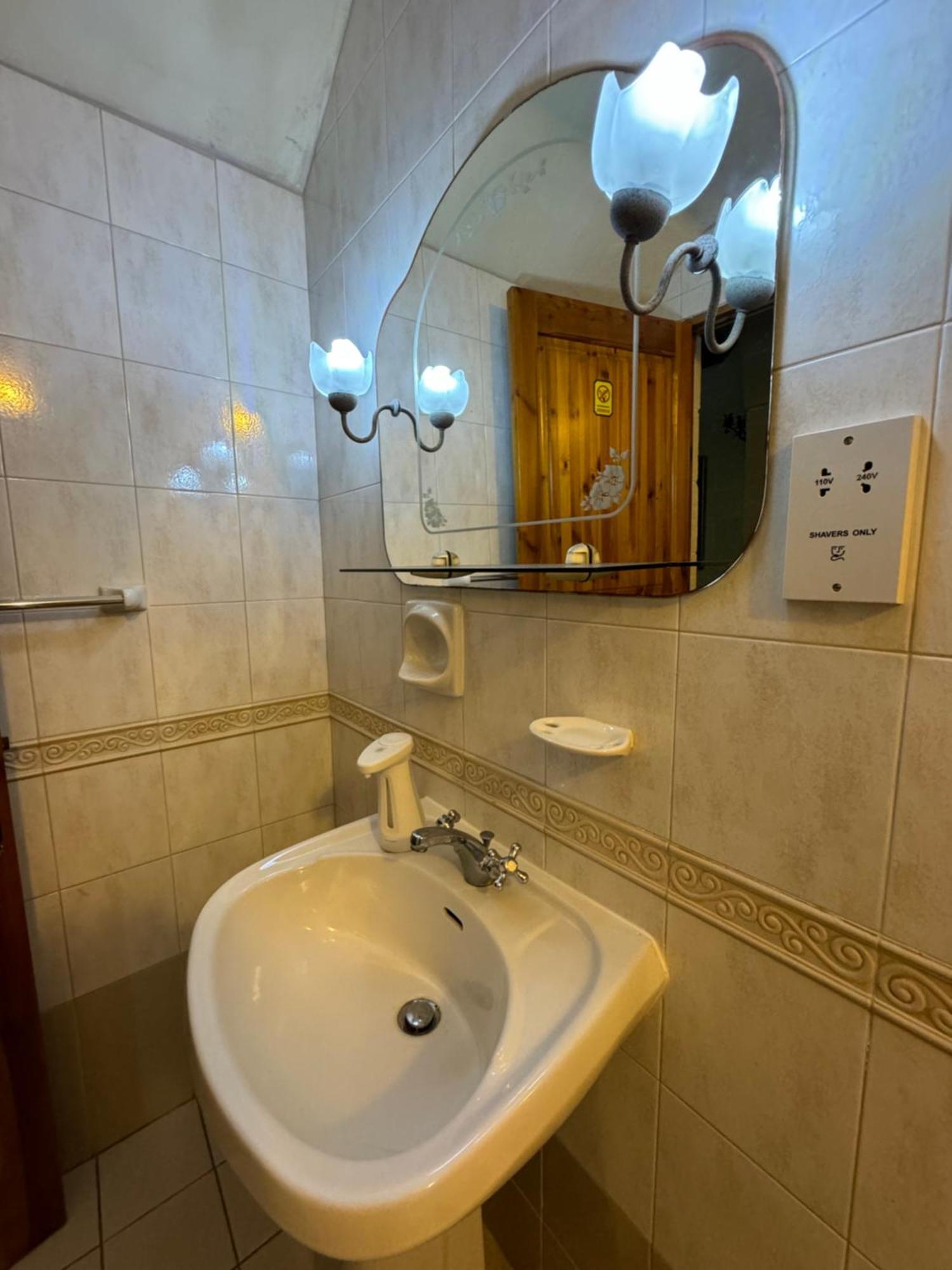 Tal-Bir Farmhouse Hotel Nadur ภายนอก รูปภาพ