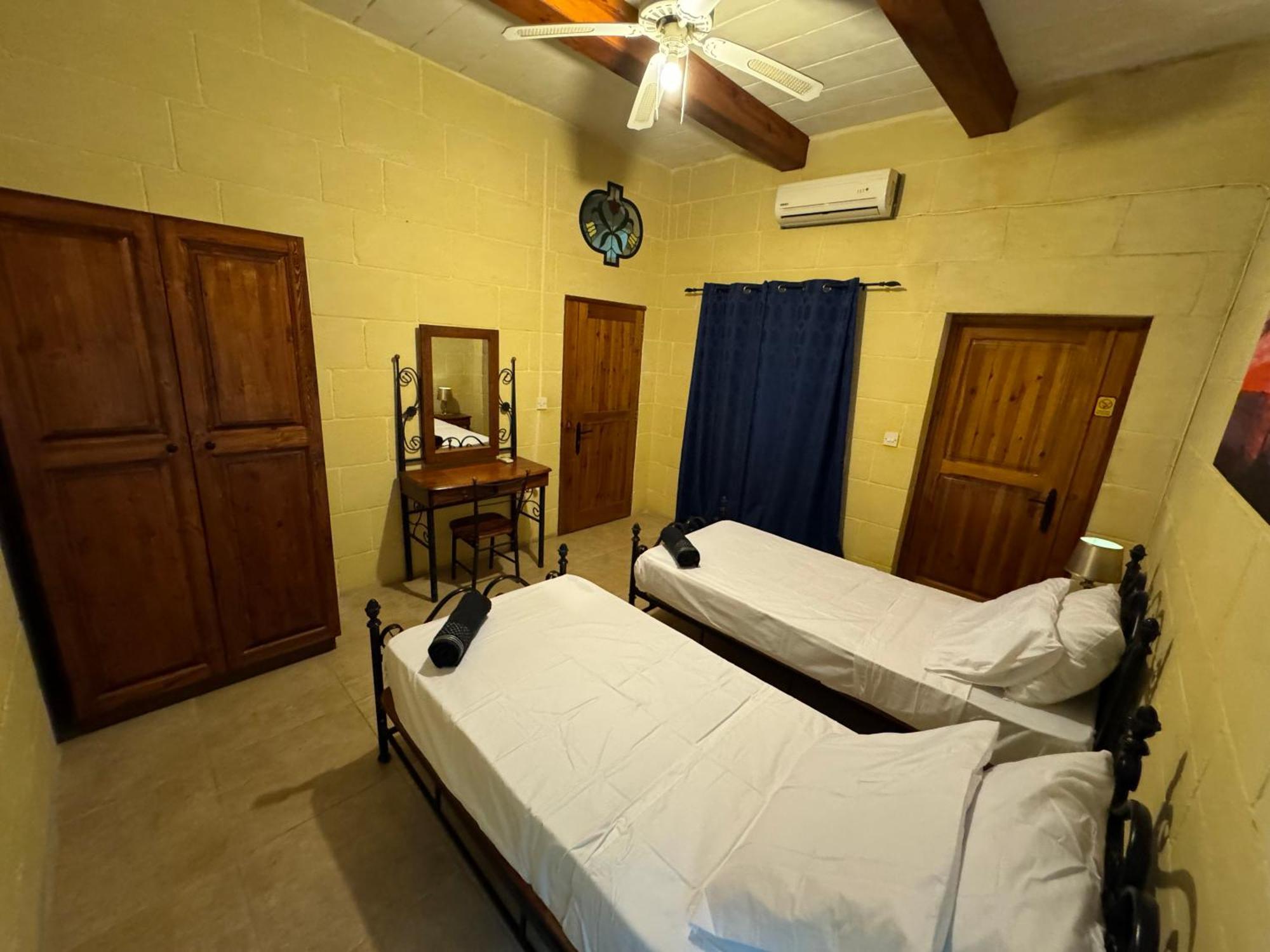 Tal-Bir Farmhouse Hotel Nadur ภายนอก รูปภาพ
